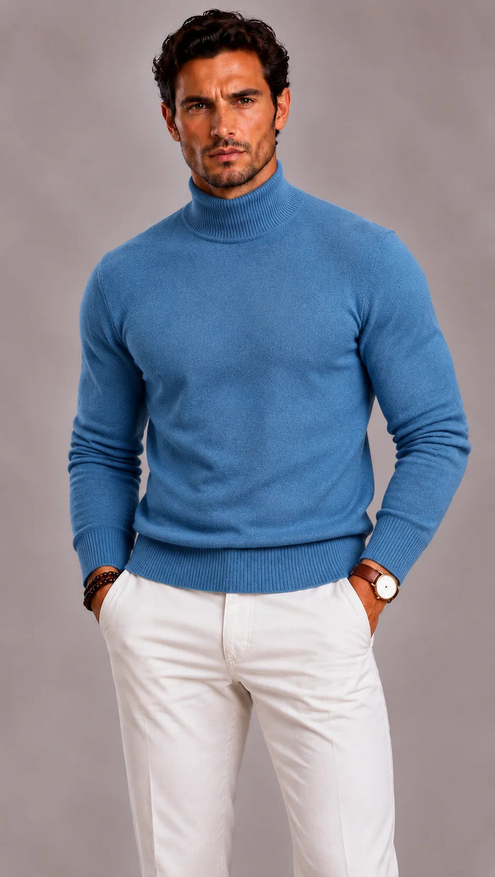 Sweter męski golf w kolorze niebieskim z wysokim kołnierzem i gładką dzianiną