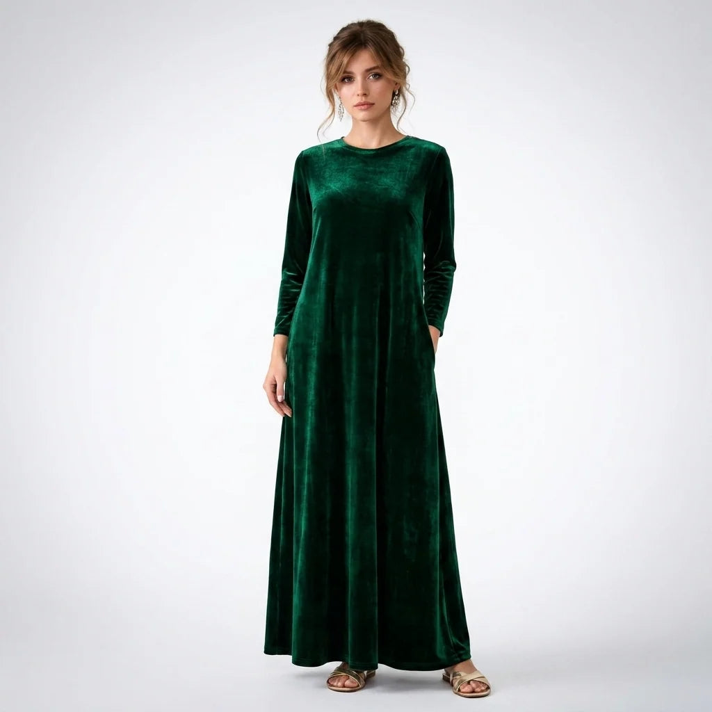 Elegancka sukienka maxi z aksamitu w kolorze bordowym, widok z boku