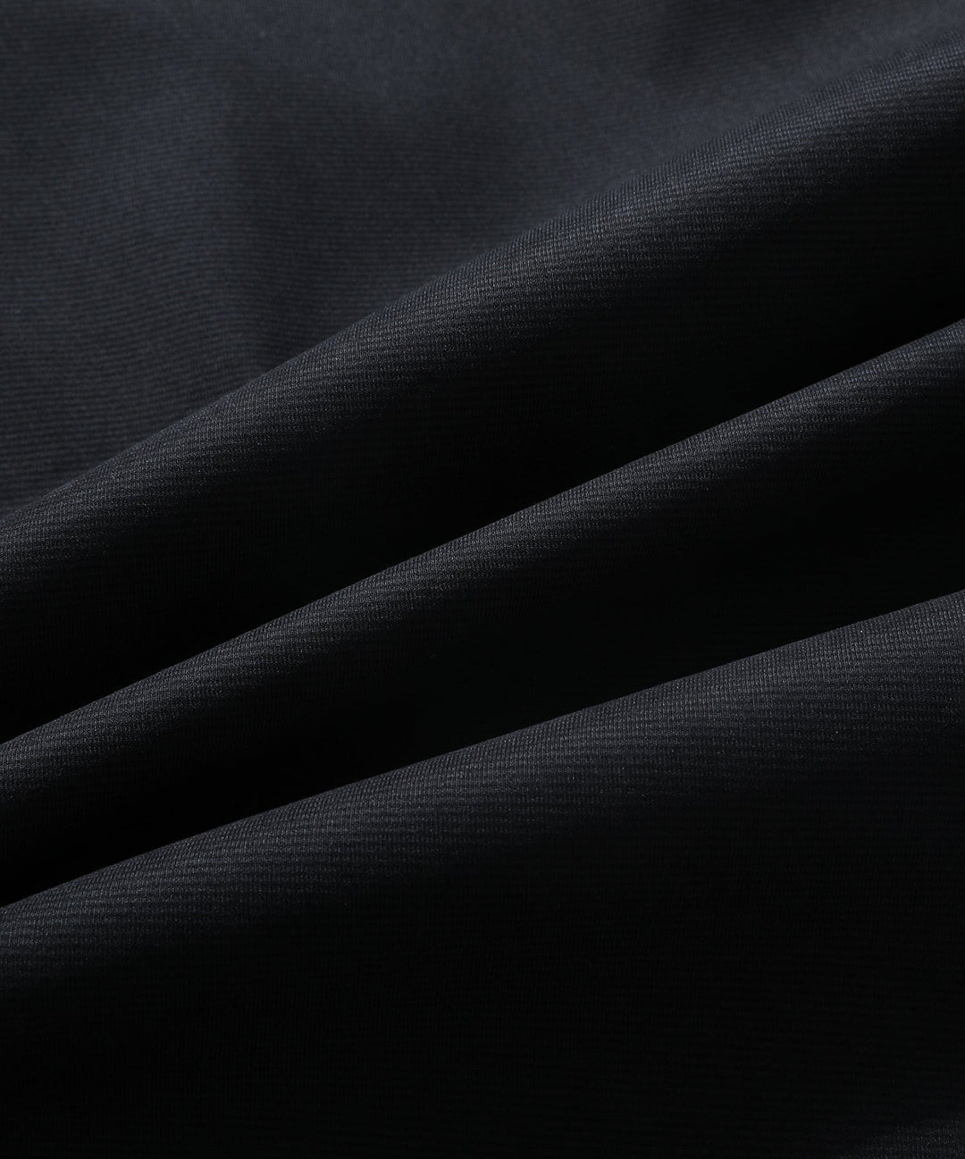 Męska kurtka typu shirt jacket z napami i kieszeniami z klapkami