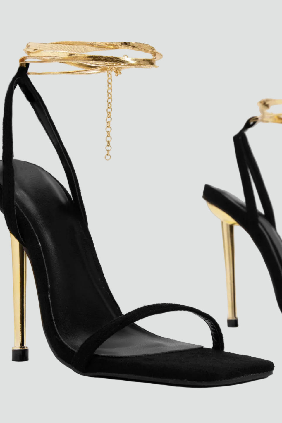 Eleganckie damskie buty na obcasie z miękką wyściółką i smukłym złotym obcasem
