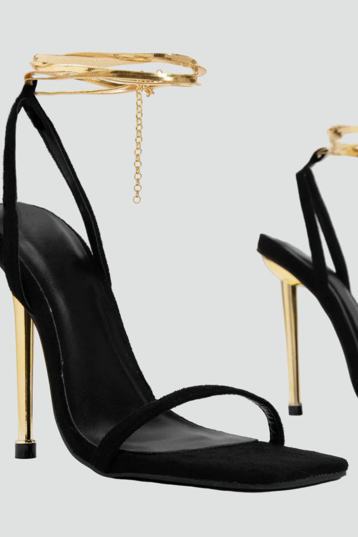Eleganckie damskie buty na obcasie z miękką wyściółką i smukłym złotym obcasem