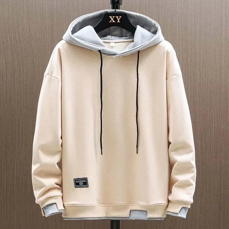 Męski dwukolorowy casualowy hoodie prezentujący detale dwukolorowego designu i regulowany kaptur ze sznurkiem