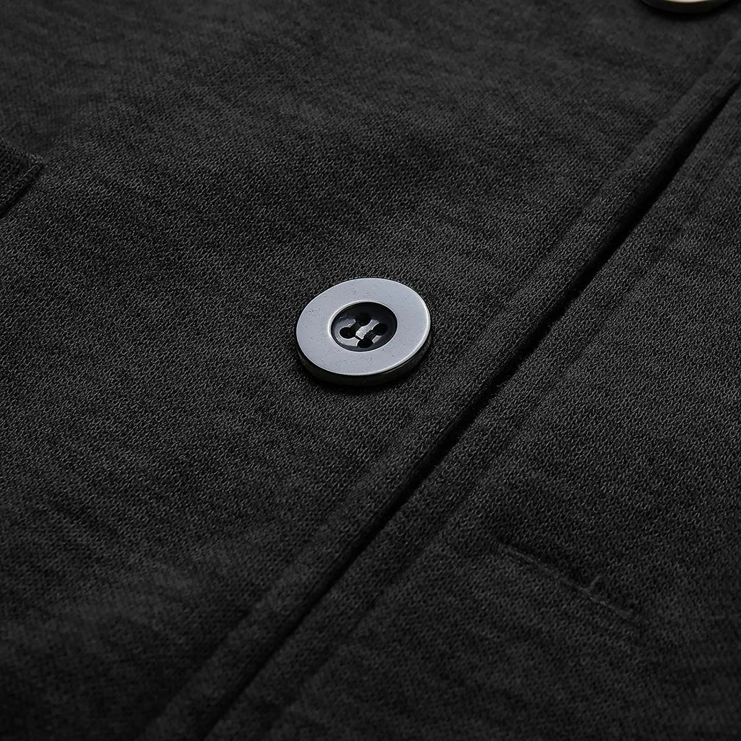 Męska marynarka casual w fasonie regular fit, prezentowana w pełnej sylwetce