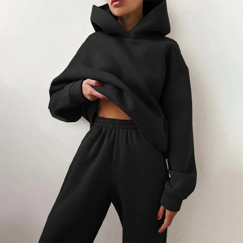 Dres damski oversize z kapturem, miękka dzianina, bluza i spodnie w kolorze zielonym