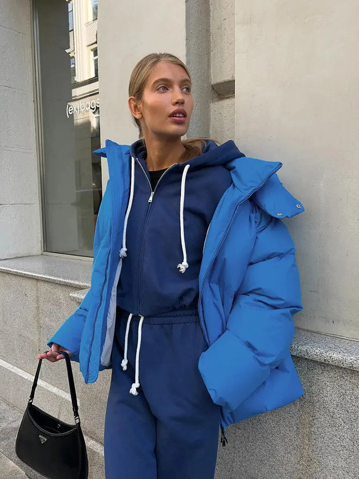 Kurtka puchowa damska oversized czarna z kieszeniami bocznymi na zamek