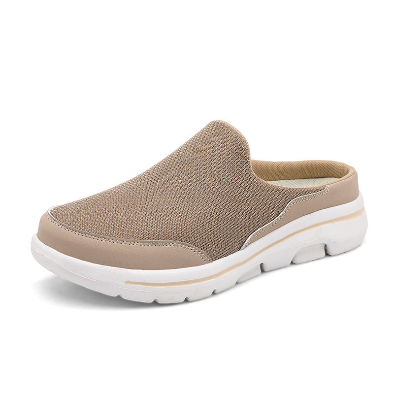 Klapki męskie slip-on z boku pokazujące konstrukcję bez pięty i rowkowaną podeszwę