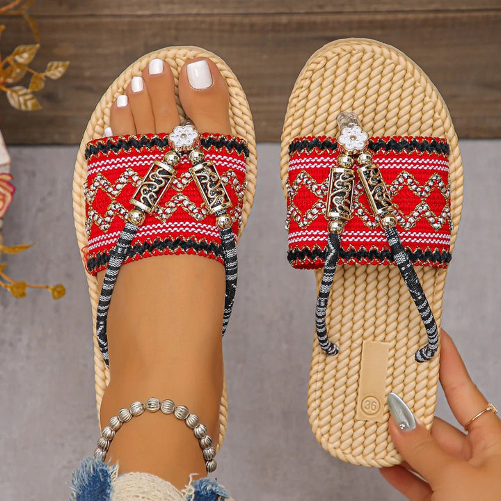 Letnie klapki boho z kryształkami i plecioną podeszwą dla kobiet