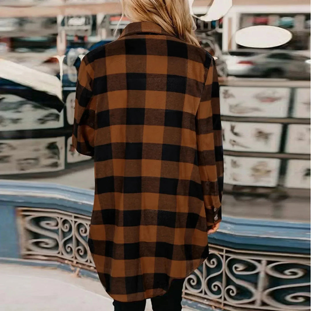 Koszula damska w kratę z luźnym oversized krojem i zapięciem na guziki