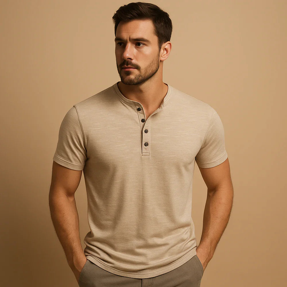 Męski t-shirt henley niebieski z listwą zapinany na guziki i dopasowanym krojem