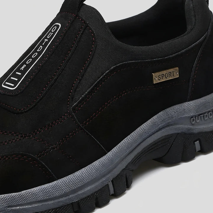 Czarne buty do chodzenia unisex z wyprofilowanym podparciem łuku stopy