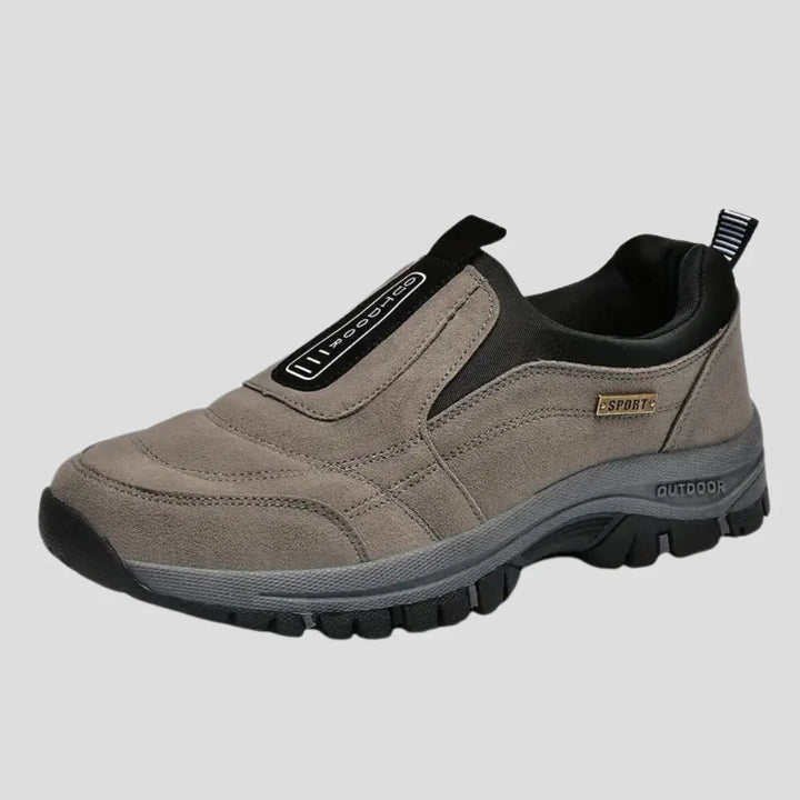 Buty do chodzenia unisex dostępne w rozmiarach od 36 do 48