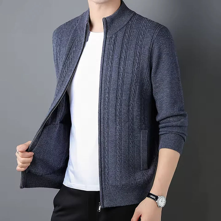 Sweter męski rozpinany ze stójką w bordowym kolorze z ściągaczami przy dolnym brzegu