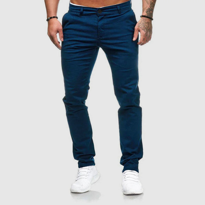 Męskie spodnie chino slim fit w kolorze khaki, uniwersalne do codziennych stylizacji