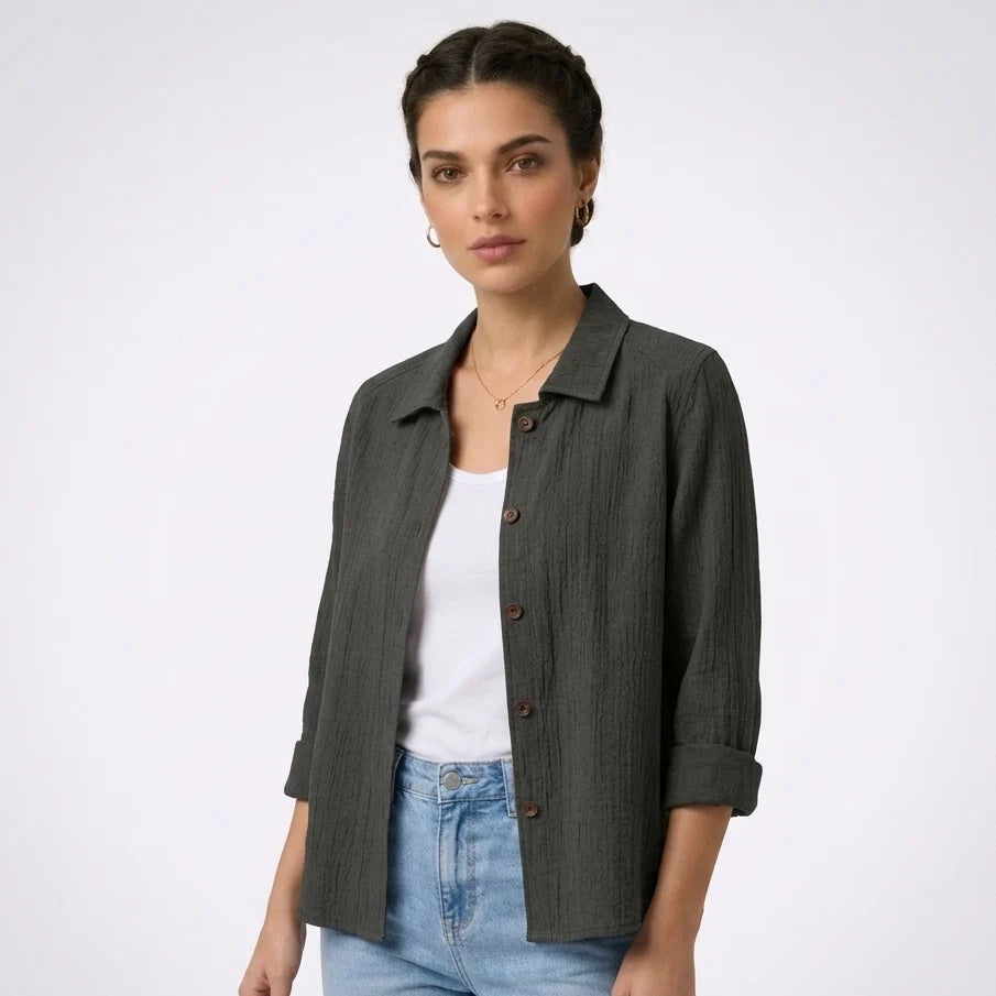 Koszulowa kurtka damska z guzikami, uniwersalny model do codziennych stylizacji