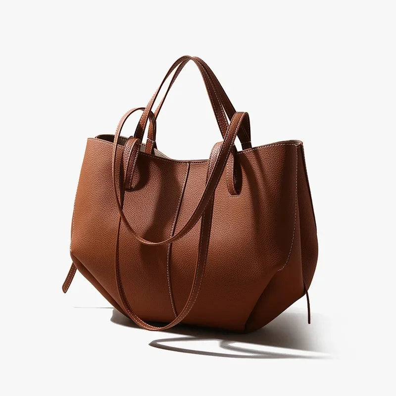 Elegancka torebka damska tote z zamkiem i długimi paskami na ramię