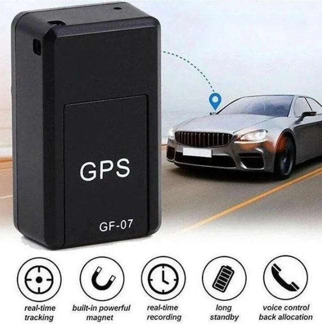 Lokalizator GPS Auto pokazujący rozmiar urządzenia w porównaniu do dłoni