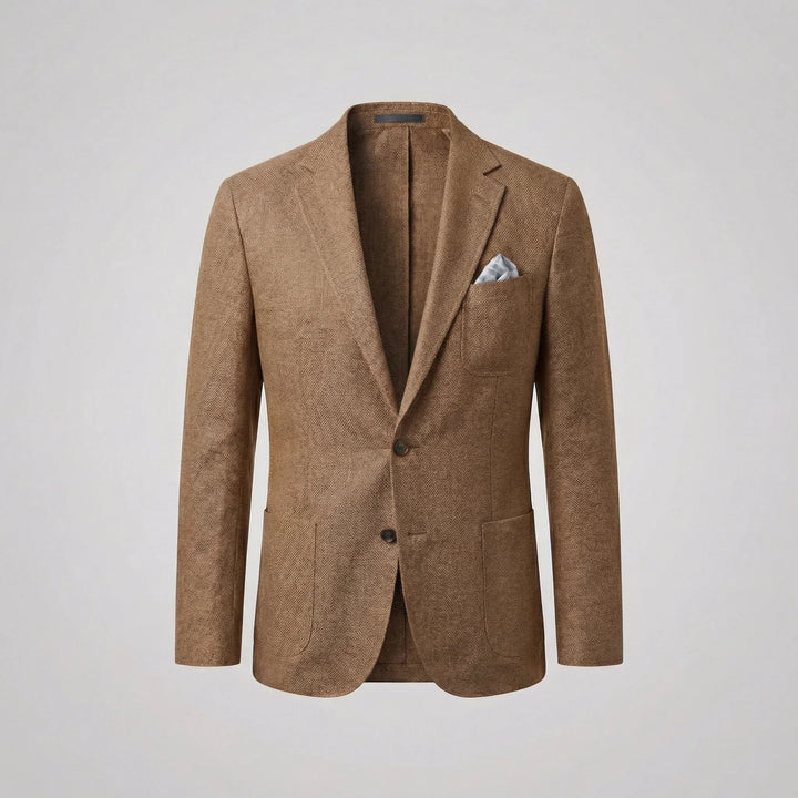Marynarka męska casual w kolorze brązowym o kroju slim fit z klapami z wcięciem i zapięciem na dwa guziki